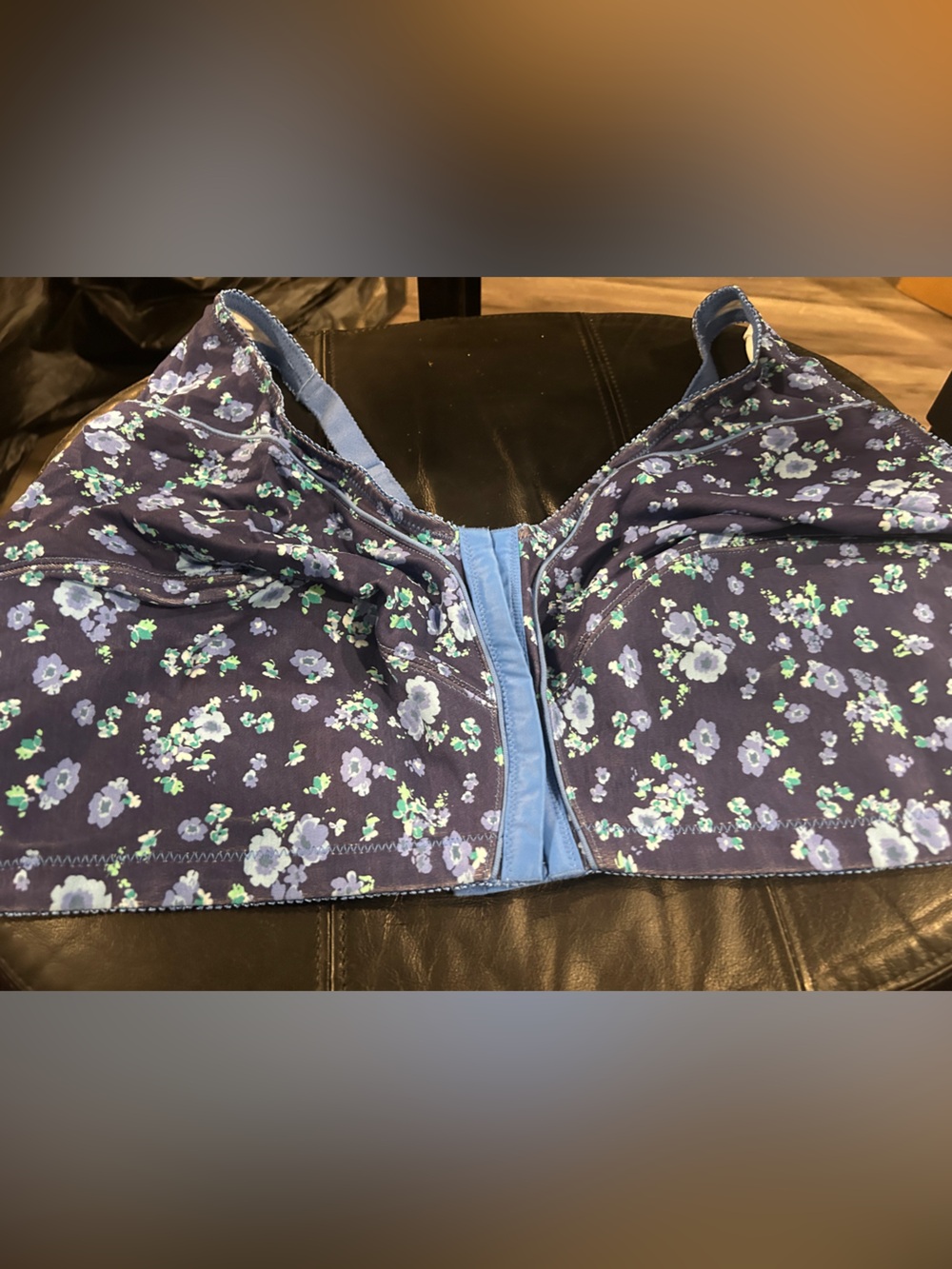 Floral Comfort Wireless Front-Closure Bra - Navy